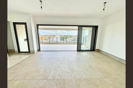 Apartamento à venda com 3 quartos, 130m² em Mirandópolis, São Paulo