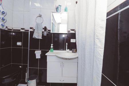 Apartamento à venda com 63m², 2 quartos e 1 vaga Apartamento à venda com 63m², 2 quartos e 1 vagaBanheiro