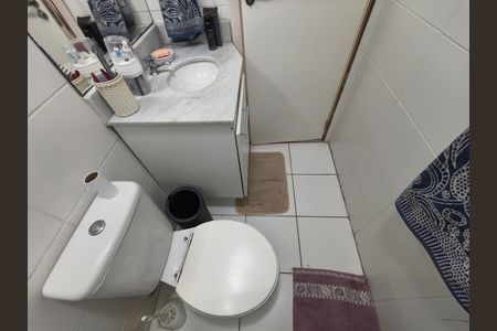 Apartamento para alugar com 70m², 2 quartos e 1 vaga Apartamento para alugar com 70m², 2 quartos e 1 vagaBanheiro social