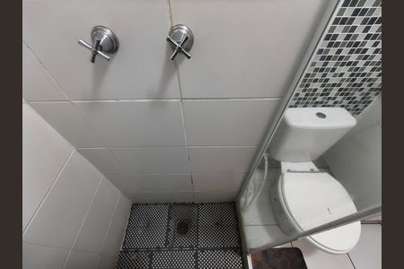 Apartamento para alugar com 70m², 2 quartos e 1 vaga Apartamento para alugar com 70m², 2 quartos e 1 vagaBanheiro da Suíte
