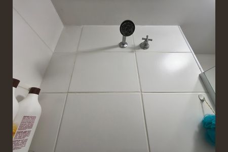 Apartamento para alugar com 70m², 2 quartos e 1 vaga Apartamento para alugar com 70m², 2 quartos e 1 vagaBanheiro da Suíte