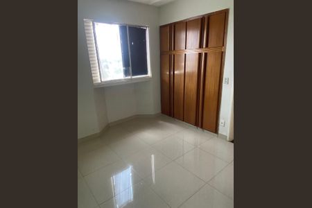 Apartamento à venda com 122m², 3 quartos e 2 vagas Apartamento à venda com 122m², 3 quartos e 2 vagasQuarto