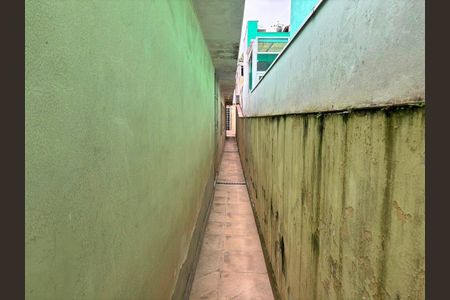 Corredor de casa à venda com 3 quartos, 197m² em Vila Guaraciaba, Santo André