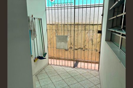Área de Serviço de casa à venda com 3 quartos, 197m² em Vila Guaraciaba, Santo André