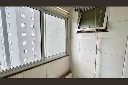 Apartamento para alugar com 54m², 3 quartos e 1 vagaÁrea de Serviço