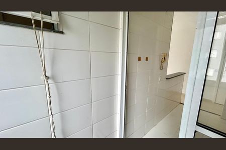 Apartamento para alugar com 54m², 3 quartos e 1 vagaÁrea de Serviço