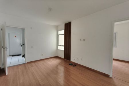 Sala de apartamento para alugar com 2 quartos, 42m² em Parque São Jorge, Campinas