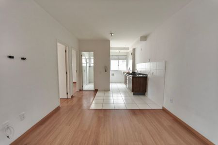 Sala de apartamento para alugar com 2 quartos, 42m² em Parque São Jorge, Campinas