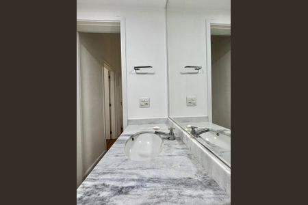 Apartamento para alugar com 80m², 3 quartos e 1 vaga Apartamento para alugar com 80m², 3 quartos e 1 vagaBanheiro