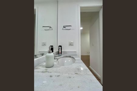 Apartamento para alugar com 80m², 3 quartos e 1 vaga Apartamento para alugar com 80m², 3 quartos e 1 vagaBanheiro da Suíte