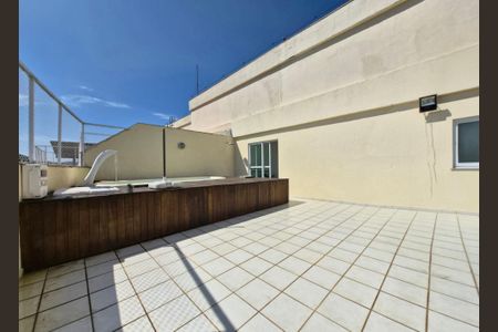 Apartamento para alugar com 156m², 2 quartos e 2 vagas