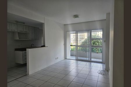Apartamento para alugar com 90m², 3 quartos e 1 vaga