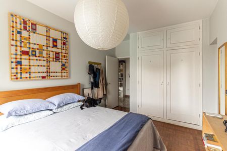 Suíte 1 de casa à venda com 4 quartos, 270m² em Pacaembu, São Paulo