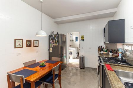 Cozinha de casa à venda com 4 quartos, 270m² em Pacaembu, São Paulo