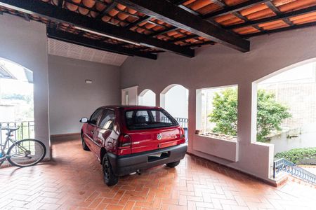 Garagem de casa à venda com 4 quartos, 270m² em Pacaembu, São Paulo