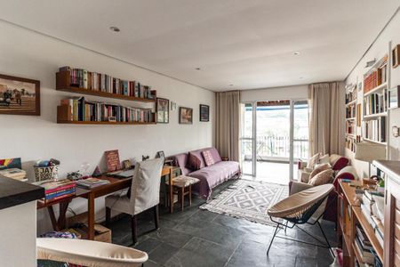 Sala 2 de casa à venda com 4 quartos, 270m² em Pacaembu, São Paulo