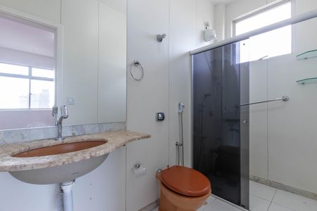 Apartamento à venda com 260m², 4 quartos e 3 vagasBanheiro