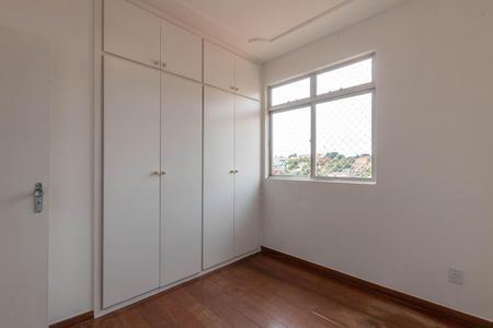 Apartamento à venda com 260m², 4 quartos e 3 vagasQuarto 2