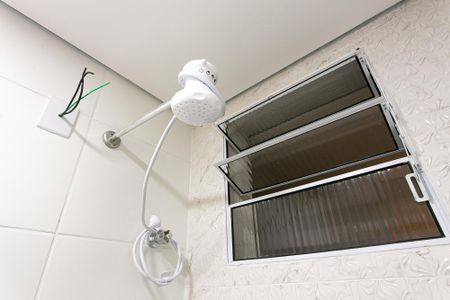 Apartamento para alugar com 280m², 1 quarto e sem vagaBanheiro - Chuveiro