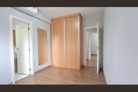 Apartamento para alugar com 120m², 3 quartos e 2 vagasSuíte 1