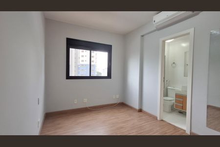 Apartamento para alugar com 120m², 3 quartos e 2 vagasSuíte 1
