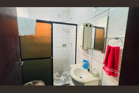 Banheiro de casa para alugar com 2 quartos, 150m² em Parque Sao George, Cotia