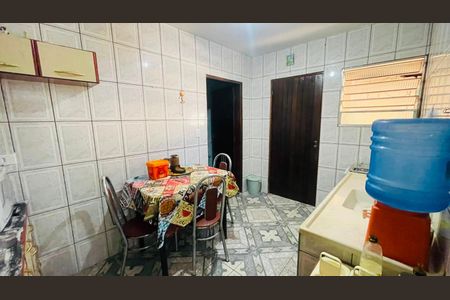 Casa para alugar com 150m², 2 quartos e 1 vaga Casa para alugar com 150m², 2 quartos e 1 vagaCozinha