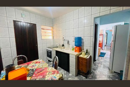 Casa para alugar com 150m², 2 quartos e 1 vaga Casa para alugar com 150m², 2 quartos e 1 vagaCozinha