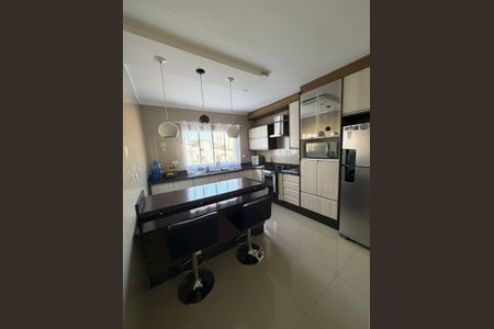 Cozinha de casa para alugar com 3 quartos, 150m² em Parque Renato Maia, Guarulhos