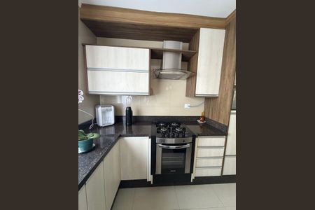 Cozinha de casa para alugar com 3 quartos, 150m² em Parque Renato Maia, Guarulhos