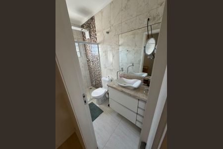 Banheiro de casa para alugar com 3 quartos, 150m² em Parque Renato Maia, Guarulhos