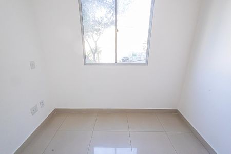 Apartamento para alugar com 46m², 2 quartos e 1 vagaquarto 2