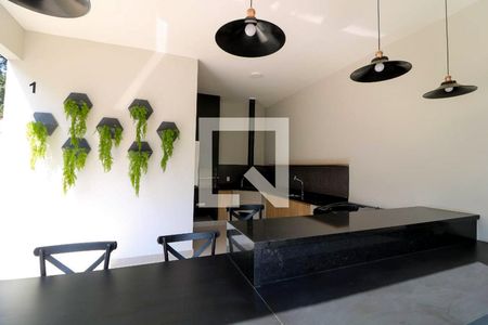 Apartamento para alugar com 38m², 2 quartos e sem vagaÁrea comum - Churrasqueira