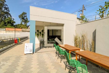 Apartamento para alugar com 38m², 2 quartos e sem vagaÁrea comum - Churrasqueira