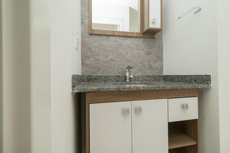 Apartamento para alugar com 38m², 2 quartos e sem vagaBanheiro