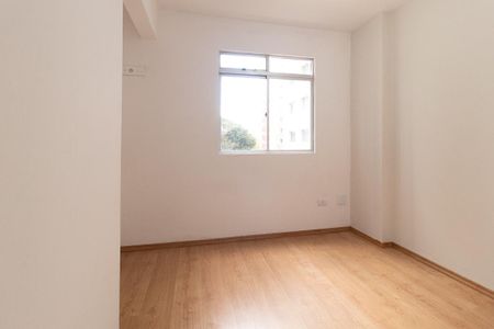Quarto de apartamento para alugar com 1 quarto, 28m² em Cristo Rei, Curitiba