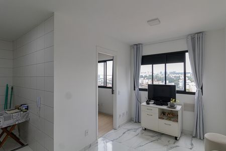 Sala/Cozinha/Área de Serviço  de apartamento para alugar com 2 quartos, 47m² em Cidade Antônio Estêvão de Carvalho, São Paulo