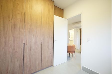 Quarto 1 de apartamento para alugar com 2 quartos, 40m² em Jardim Aurelia, São Paulo