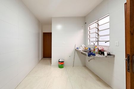 Casa para alugar com 125m², 2 quartos e 2 vagasCozinha