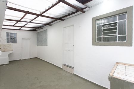 Casa para alugar com 40m², 1 quarto e sem vaga Casa para alugar com 40m², 1 quarto e sem vagaQuintal