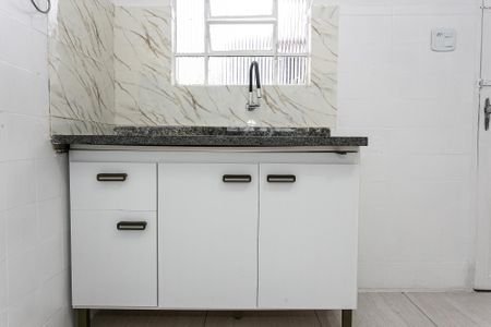 Casa para alugar com 40m², 1 quarto e sem vaga Casa para alugar com 40m², 1 quarto e sem vagaCozinha - Armário