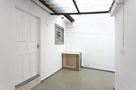 Casa para alugar com 40m², 1 quarto e sem vaga Casa para alugar com 40m², 1 quarto e sem vagaQuintal