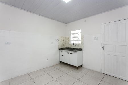 Cozinha de casa para alugar com 1 quarto, 40m² em Vila Carrão, São Paulo