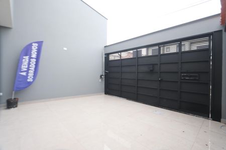 Garagem de casa à venda com 2 quartos, 85m² em Vila Prudente, São Paulo