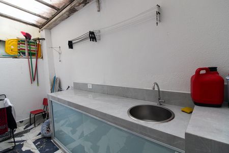 Casa de condomínio à venda com 100m², 2 quartos e 2 vagasÁrea de Serviço