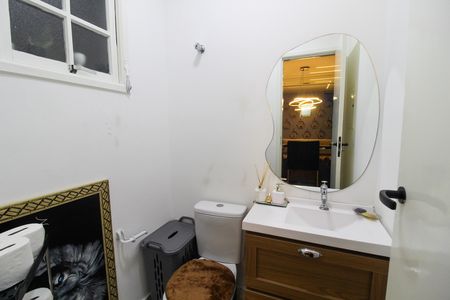 Casa de condomínio à venda com 100m², 2 quartos e 2 vagasLavabo