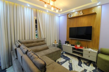 Casa de condomínio à venda com 100m², 2 quartos e 2 vagasSala