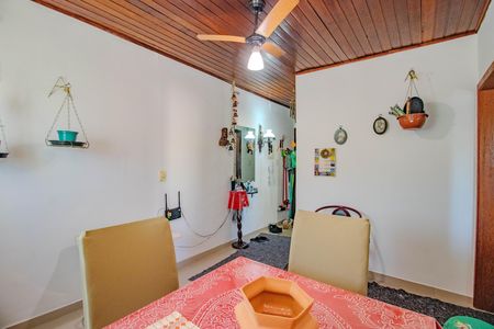 Sala de apartamento à venda com 3 quartos, 50m² em Rubem Berta, Porto Alegre