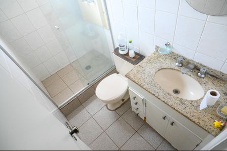 Apartamento para alugar com 57m², 2 quartos e 1 vagaBanheiro Quarto 2 - Suite
