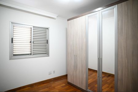 Apartamento para alugar com 57m², 2 quartos e 1 vagaQuarto 1
